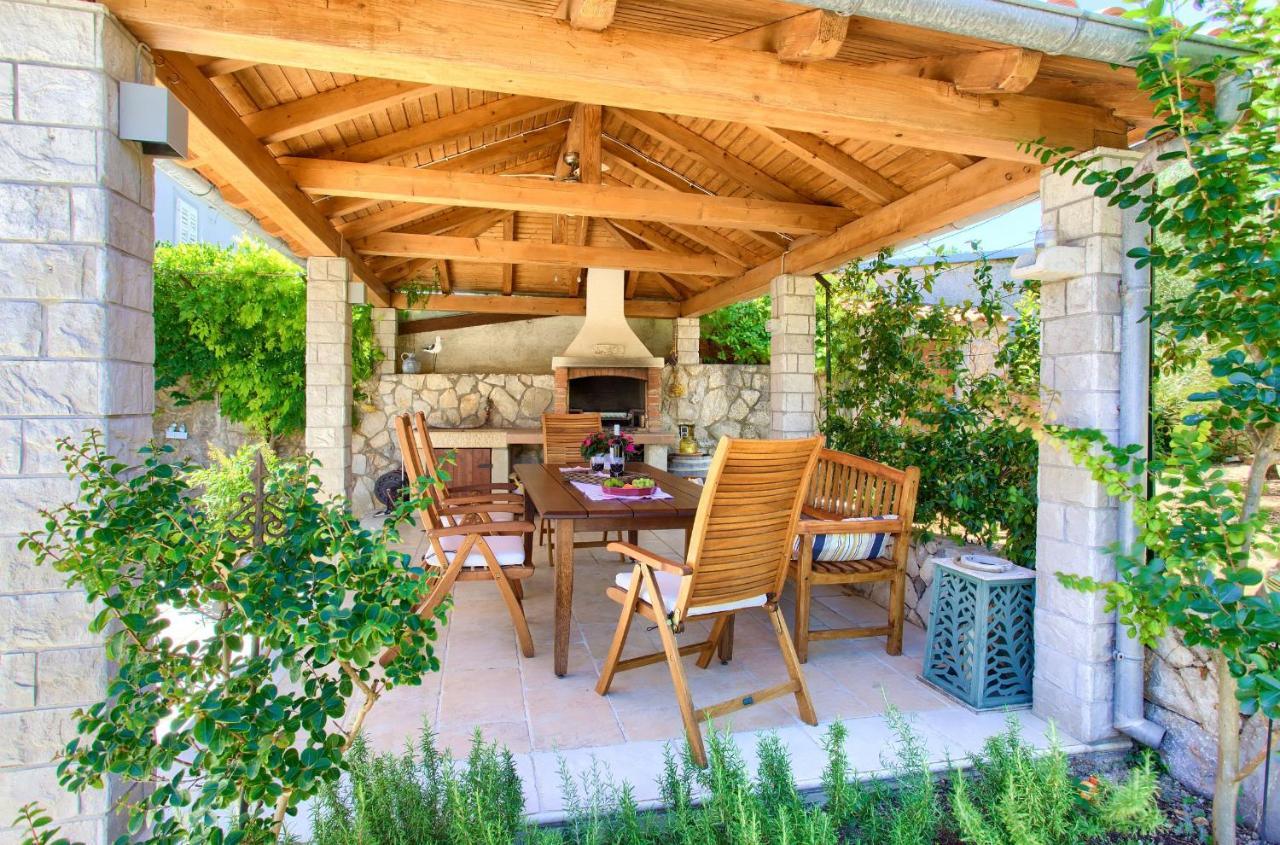 Holiday Home Lavanda Kornic Exterior photo