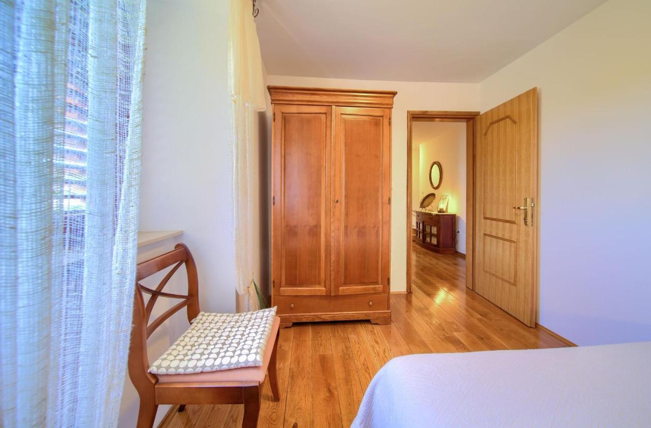 Holiday Home Lavanda Kornic Exterior photo
