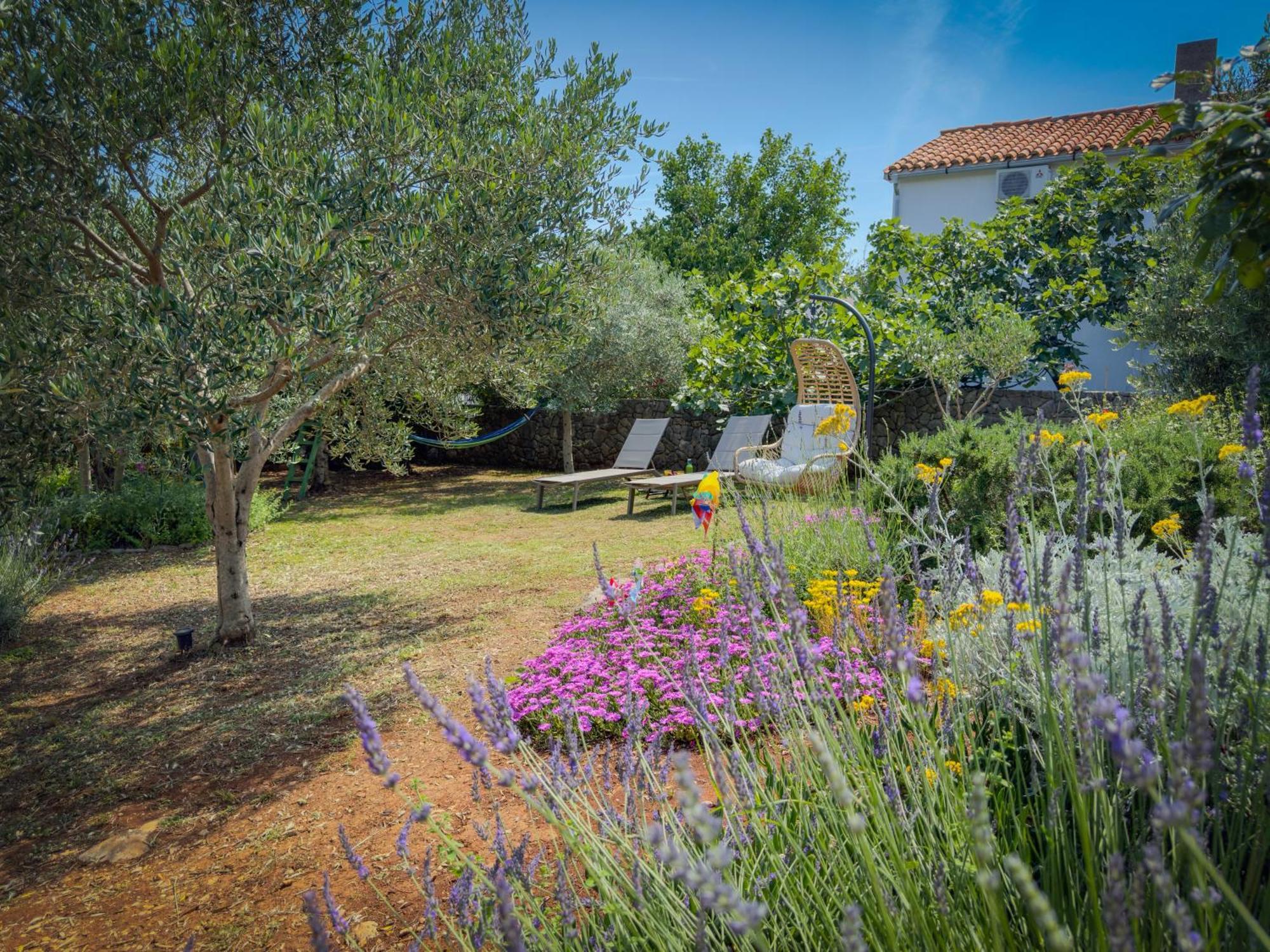 Holiday Home Lavanda Kornic Exterior photo