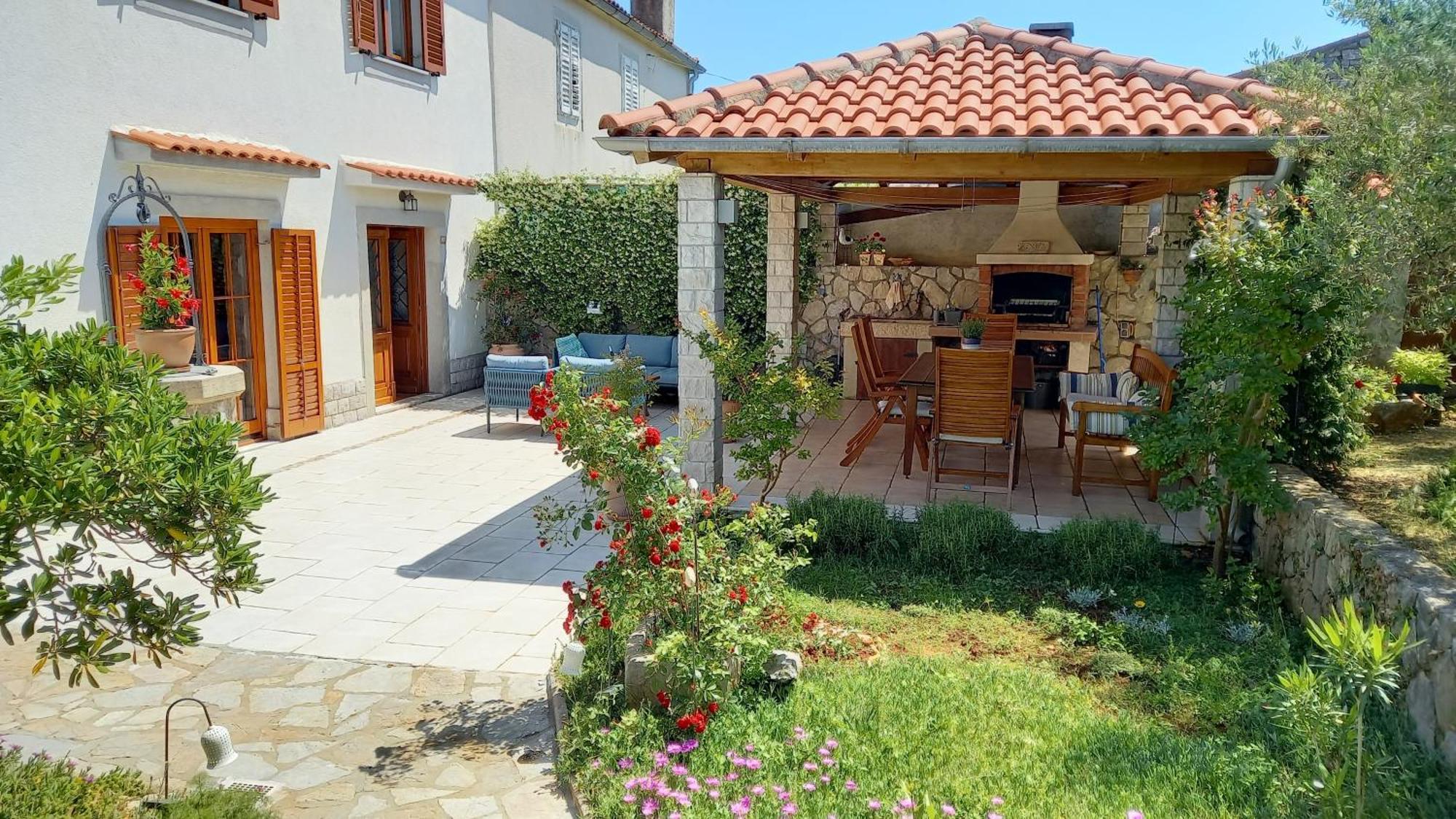 Holiday Home Lavanda Kornic Exterior photo